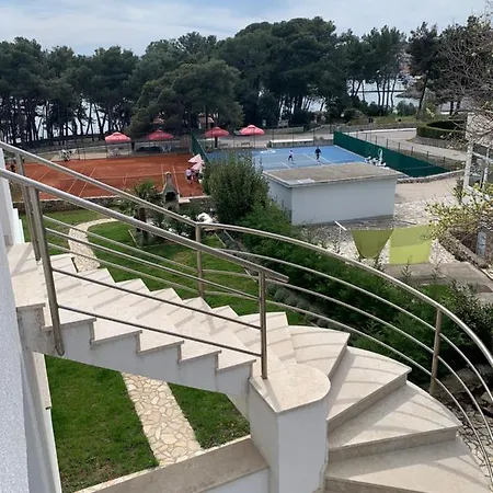 Seaside Petar *