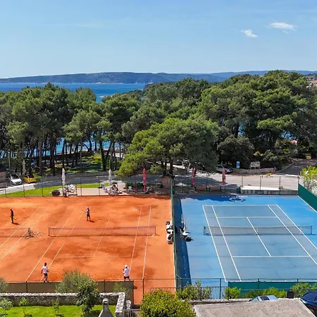 Apartment Seaside Petar