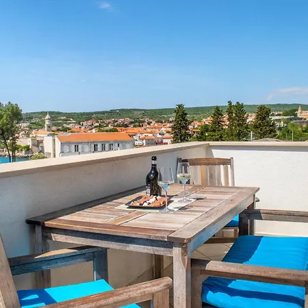 Apartment Seaside Petar *